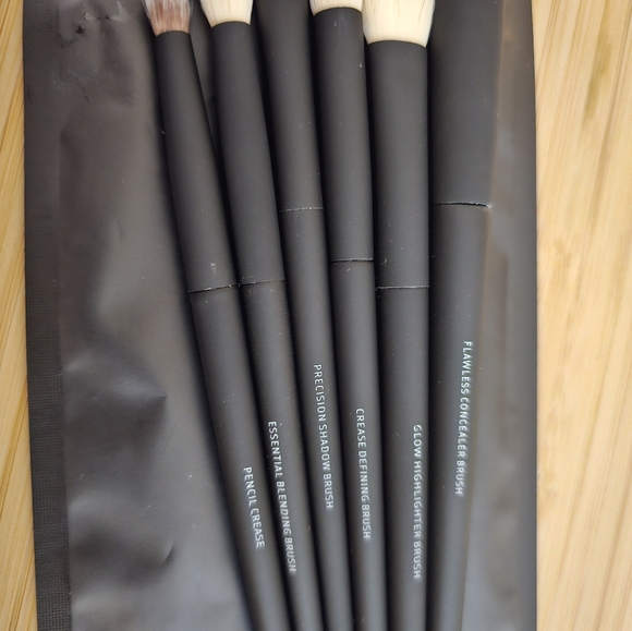 Lithe - Picture 3 of 3